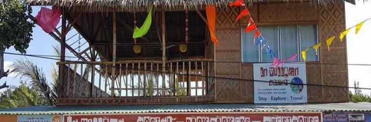 Bangunan Le Village Hostel Moalboal