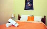 Kamar Tidur 4 Front Beach Hotel