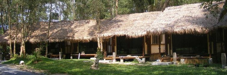 Bangunan Longbeach Villa