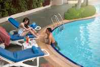 Kolam Renang The Emerald Hotel