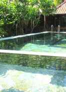 SWIMMING_POOL Lestari Homestay 