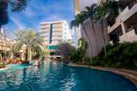 Swimming Pool Sea Breeze Jomtien Resort