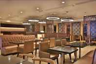 Quầy bar, cafe và phòng lounge Swiss-Belhotel Blulane Manila