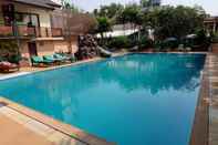 Swimming Pool BMP Residence