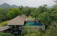 Swimming Pool 2 Rain Tree Residence Hotel 