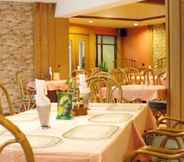 Restaurant 6 Palm Garden Hotel Pattaya