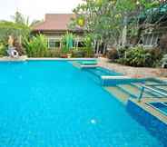 Swimming Pool 7 Villa Wanida Garden Resort