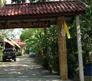 Exterior 5 Ruen Thai Amphawa Resort