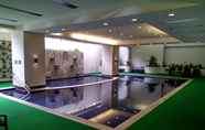 Kolam Renang 2 Millenia Suites