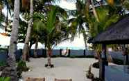 Luar Bangunan 7 Micky Santoro Beach Front House