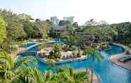 Swimming Pool 3 The Green Park Resort