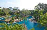 Swimming Pool 2 The Green Park Resort