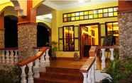 Lobi 4 Mangrove Oriental Bed & Breakfast Resort