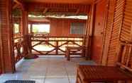 Luar Bangunan 3 Mar and Ems Bamboo Cottages  