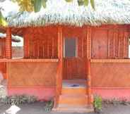 Exterior 7 Mar and Ems Bamboo Cottages  
