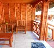 Exterior 4 Mar and Ems Bamboo Cottages  