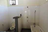 Toilet Kamar Golden Sunrise Hotel - Rosario