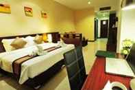 Kamar Tidur Green World Palace Hotel