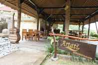 Bar, Cafe and Lounge Artati Lombok Bungalow