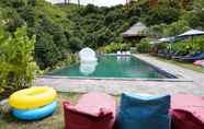 Swimming Pool 2 Artati Lombok Bungalow