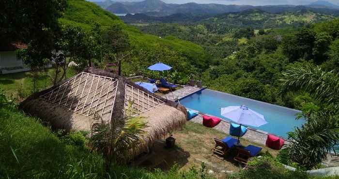 Swimming Pool Artati Lombok Bungalow