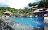 Swimming Pool 3 Artati Lombok Bungalow