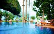 Kolam Renang 5 Blues River Resort Chanthaburi
