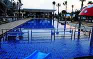 Swimming Pool 5 Burapa Beach Resort Chaolao