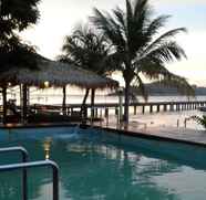 Kolam Renang 4 The Pier Resort