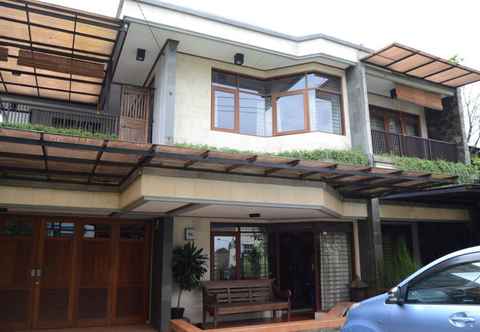 Exterior Paras Yogya With Private Pool Villa