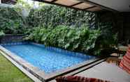 Swimming Pool 4 Paras Yogya With Private Pool Villa