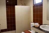 Toilet Kamar Resort Railumpoo (Farm & Camping)