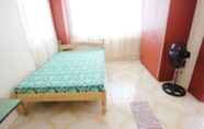 Bilik Tidur 3 N and F Guest House