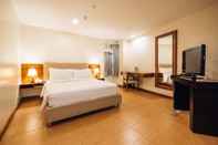 Kamar Tidur The Well Hotel