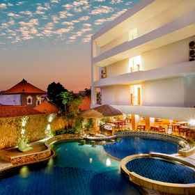 Swimming Pool 1 Signature Seminyak Smart Hotel, Hotel The Simplicity Kerobokan