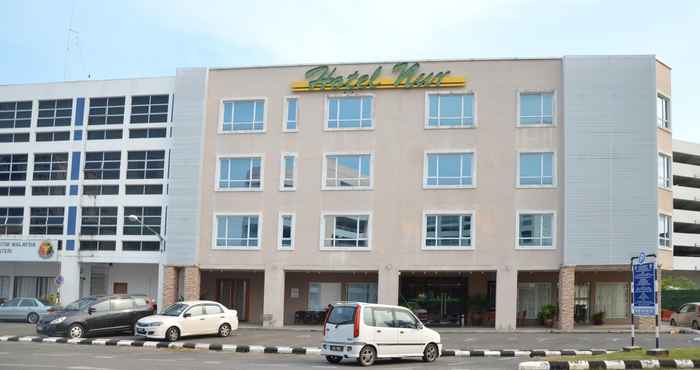 Bangunan Super OYO 985 Hotel Nur