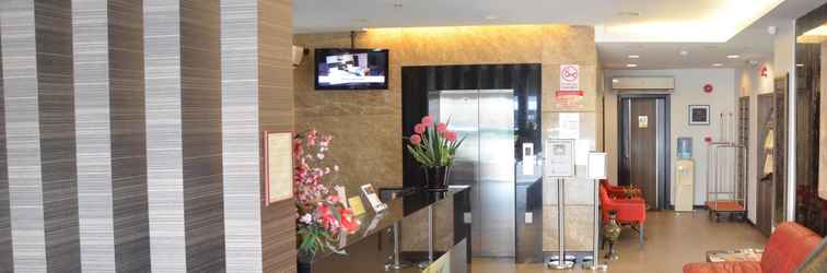 Sảnh chờ Super OYO 985 Hotel Nur