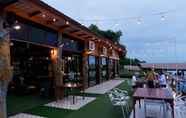 Restoran 2 Suwanna Riverside Resort