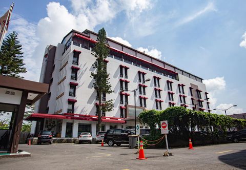 Exterior Meotel Purwokerto by Dafam