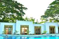 Swimming Pool Acacia Tree Garden Hotel