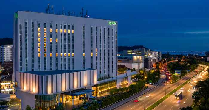 Luar Bangunan Eastin Hotel Penang