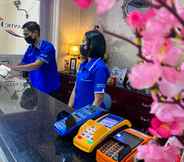 Lobby 6 Atlantic Hotel Ambon