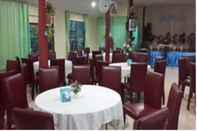 Restoran Rithima Srichumsaeng Riverside Resort