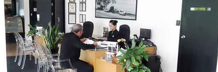 Lobby Dormani Hotel Kuching