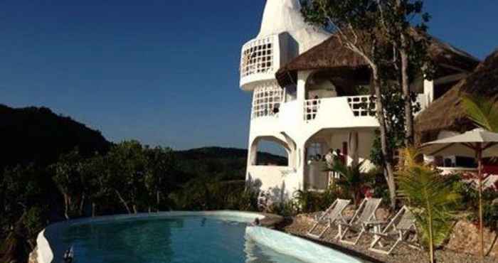 Swimming Pool Al Faro Palawan Cosmio Hotel