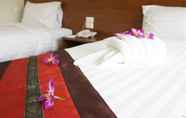Kamar Tidur 6 Chaophayathara Riverside Hotel