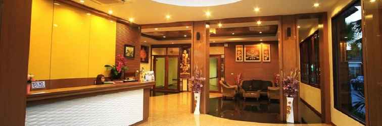 Lobby Chaophayathara Riverside Hotel