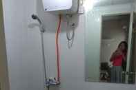 Toilet Kamar Apartemen 2BR at Mediterania Garden Residences 1 near Central Park Mall (MGR)