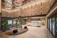 Lobby Le Grove Serviced Residences 