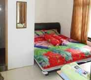 Bedroom 4 Cozy Room near Royal Plaza Surabaya (LAF)